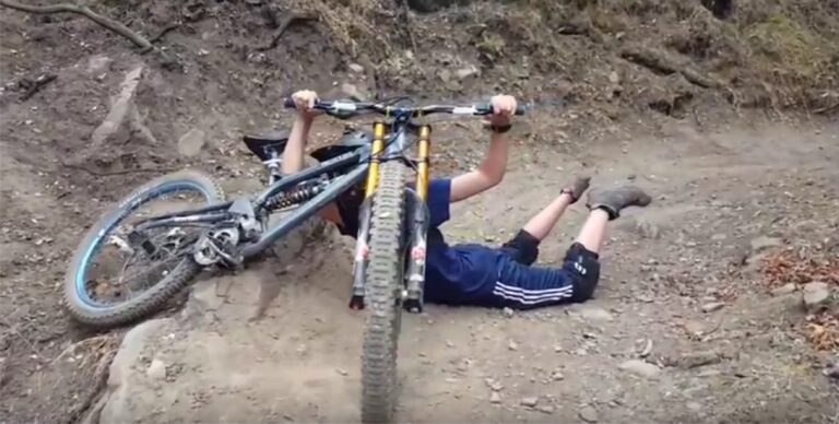 What is the Mannequin Challenge? #mountainbike #MannequinChallenge