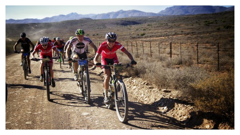 Heat tests riders on TransCape queen stage