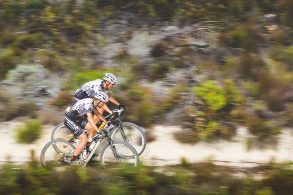 Puncture Scuppers Sauser & Kulhavý’s Stage 4 Hopes Results