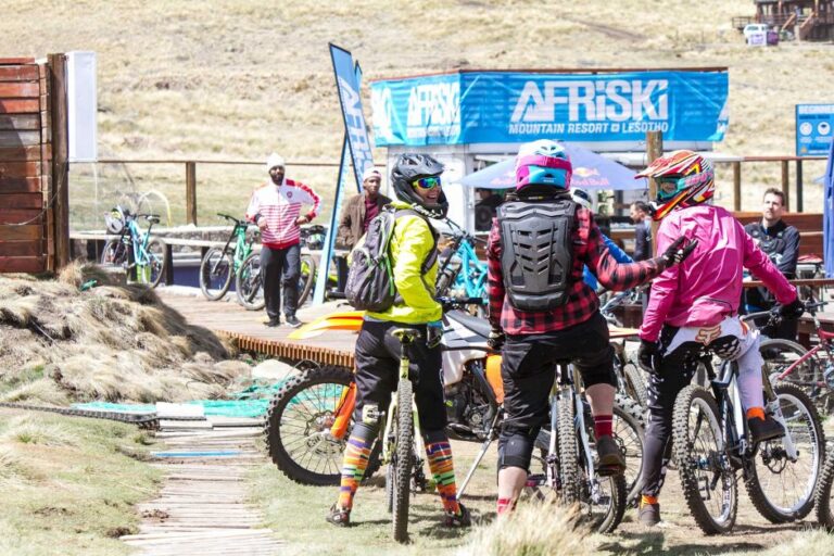 9 REASONS WHY YOU HAVE TO END YOUR YEAR WITH CRANKCHAOS